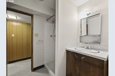 10336 NE Russell Ct, Portland, OR 97220 - Photo 24