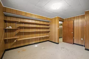 10336 NE Russell Ct, Portland, OR 97220 - Photo 22