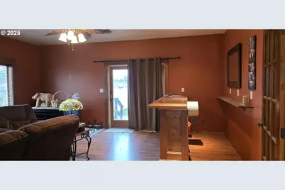 445 NE Seventh St, Irrigon, OR 97844 - Photo 4