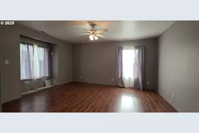 445 NE Seventh St, Irrigon, OR 97844 - Photo 20