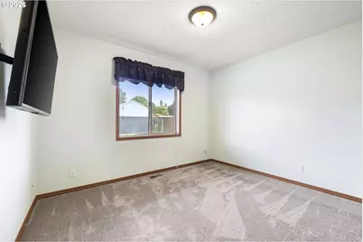 424 13th St, Aumsville, OR 97325 - Photo 30