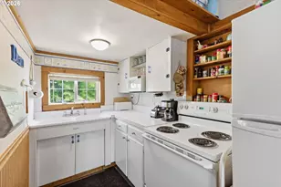 1418 NE Oar Ave, Lincoln City, OR 97367 - Photo 8