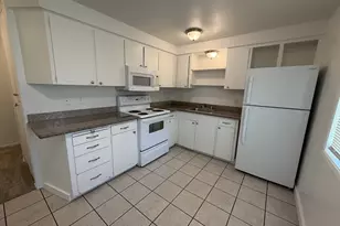 1760 SE 9th St, Gresham, OR 97080 - Photo 8