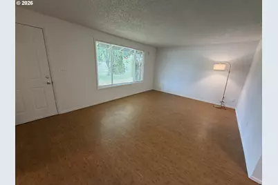 1760 SE 9th St, Gresham, OR 97080 - Photo 6