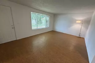 1760 SE 9th St, Gresham, OR 97080 - Photo 6