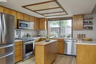 8330 SW Murdock St, Portland, OR 97224 - Photo 14
