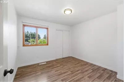 24752 NE Prairie View Dr, Aurora, OR 97002 - Photo 18
