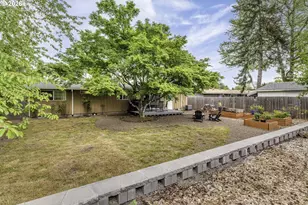 11470 SW 14th St, Beaverton, OR 97005 - Photo 24