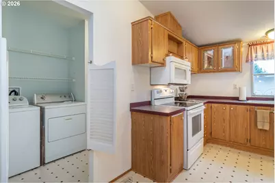 189 Raintree Ave, Sutherlin, OR 97479 - Photo 18