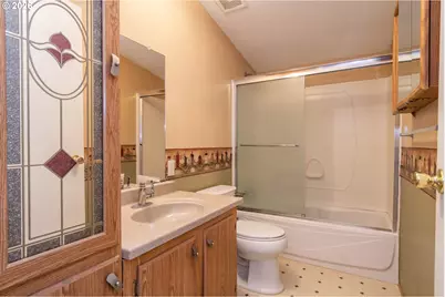 189 Raintree Ave, Sutherlin, OR 97479 - Photo 32