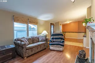 189 Raintree Ave, Sutherlin, OR 97479 - Photo 8