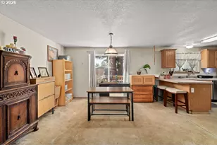 131 NE 201st Ave, Portland, OR 97230 - Photo 6