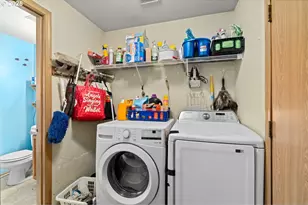 131 NE 201st Ave, Portland, OR 97230 - Photo 12