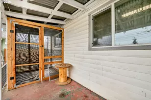 648 Juniper St, Junction City, OR 97448 - Photo 44