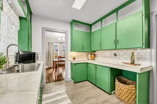 648 Juniper St, Junction City, OR 97448 - Photo 18