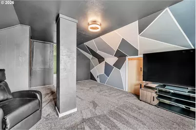 648 Juniper St, Junction City, OR 97448 - Photo 42