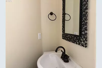 12491 SE Capri Ct, Happy Valley, OR 97086 - Photo 46