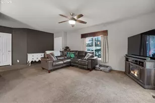 91474 Railroad Rd, Warrenton, OR 97146 - Photo 8