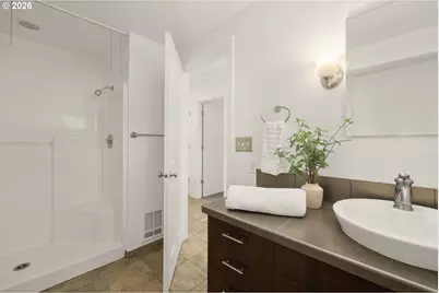 13768 Knaus Rd, Lake Oswego, OR 97034 - Photo 32