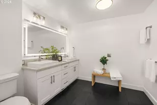 13768 Knaus Rd, Lake Oswego, OR 97034 - Photo 24