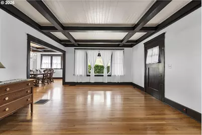 2534 NE 44th Ave, Portland, OR 97213 - Photo 8