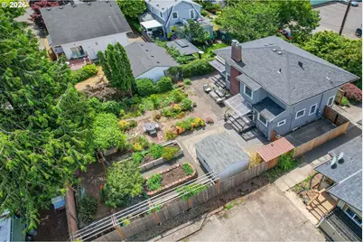 2724 NE 59th Ave, Portland, OR 97213 - Photo 2