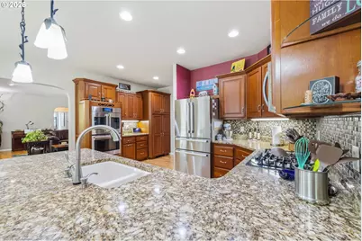 2225 Hayes St, North Bend, OR 97459 - Photo 22
