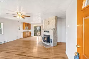 10090 Hoffman Rd, Monmouth, OR 97361 - Photo 6