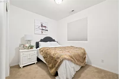1902 Adelman Loop, Eugene, OR 97402 - Photo 20