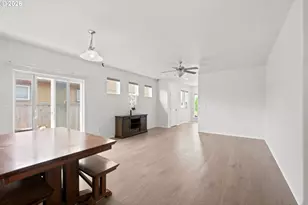 1902 Adelman Loop, Eugene, OR 97402 - Photo 10