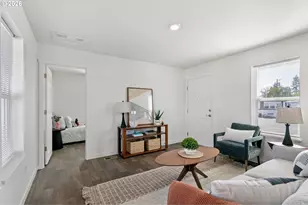 1085 W 1st Ave, Junction City, OR 97448 - Photo 12