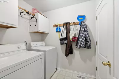 400 Hickory Ct, Lyons, OR 97358 - Photo 20