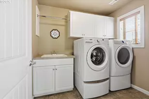 8595 SW Lady Apple Ln, Tigard, OR 97224 - Photo 14