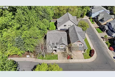 8595 SW Lady Apple Ln, Tigard, OR 97224 - Photo 2