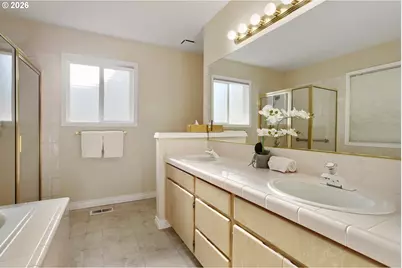17993 NW Dustin Ln, Beaverton, OR 97006 - Photo 18