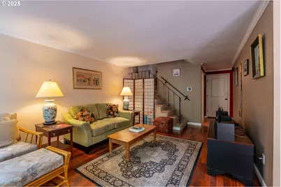 9134 SW Wilshire St, Portland, OR 97225 - Photo 8