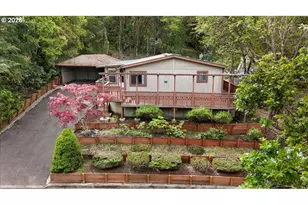 313 NE Kirby Ave, Roseburg, OR 97470 - Photo 4