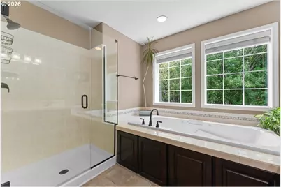 13705 NW 46th Ct, Vancouver, WA 98685 - Photo 36