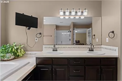13705 NW 46th Ct, Vancouver, WA 98685 - Photo 34