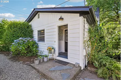 819 Sierra Vista Dr, Newberg, OR 97132 - Photo 38