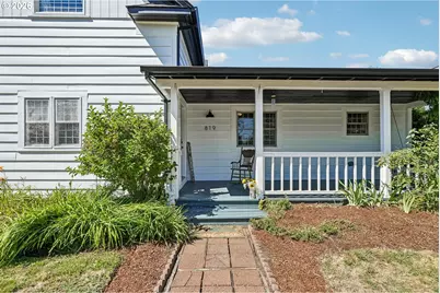 819 Sierra Vista Dr, Newberg, OR 97132 - Photo 2
