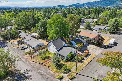 819 Sierra Vista Dr, Newberg, OR 97132 - Photo 40
