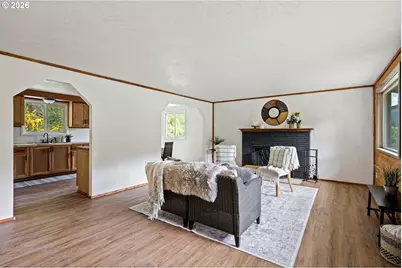 19395 Rust Rd, Blachly, OR 97412 - Photo 8