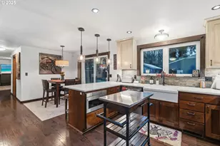 2555 NW Squire Pl, Albany, OR 97321 - Photo 16