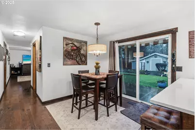 2555 NW Squire Pl, Albany, OR 97321 - Photo 18