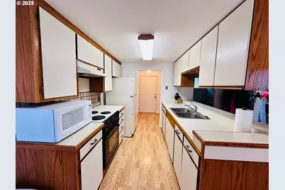 2623 Sandra Ave, Centralia, WA 98531 - Photo 6