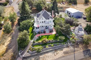 620 Davis St, Wasco, OR 97065 - Photo 2