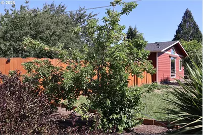 3030 NE Newby St, McMinnville, OR 97128 - Photo 28