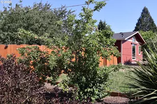 3030 NE Newby St, McMinnville, OR 97128 - Photo 28
