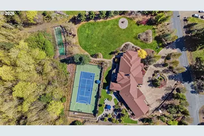 20578 S Monpano Overlook Dr, Oregon City, OR 97045 - Photo 2